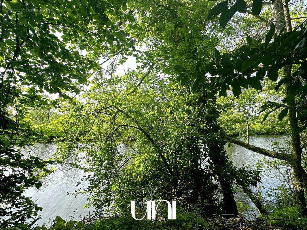 Maison à FLEURY-SUR-ORNE