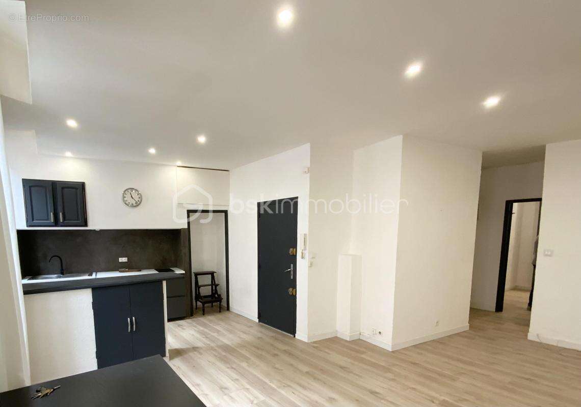 Appartement à MARSEILLE-6E