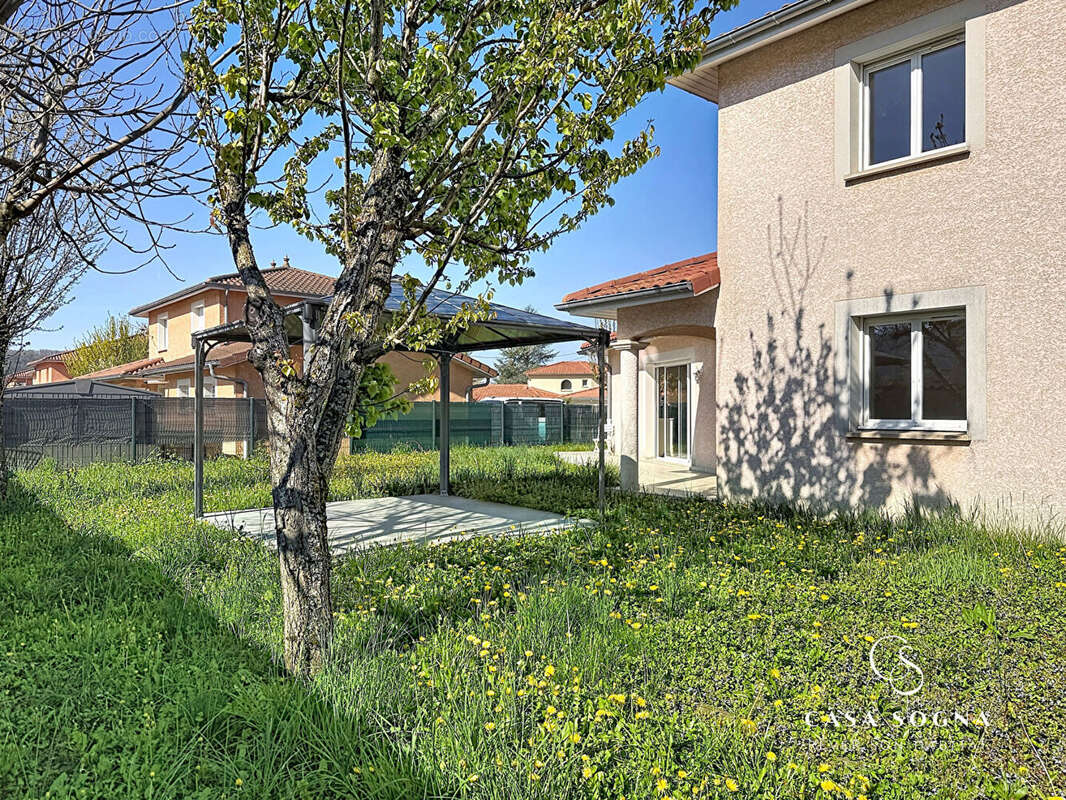 Maison - 7 pièces - 154,97 m² - photo 2