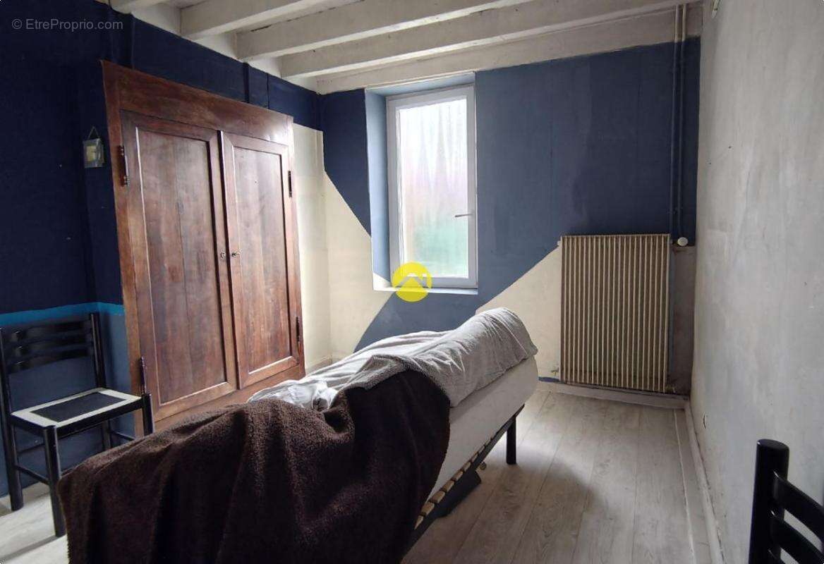 Maison à MORTROUX
