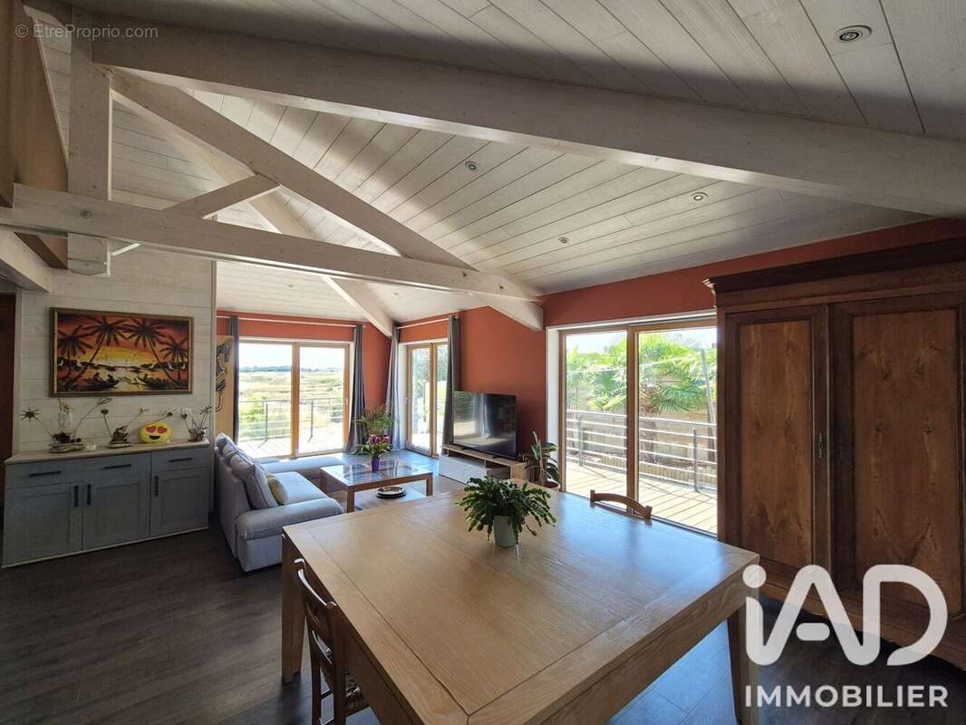 Maison 170 m² à Talmont-Saint-Hilaire  - photo 4