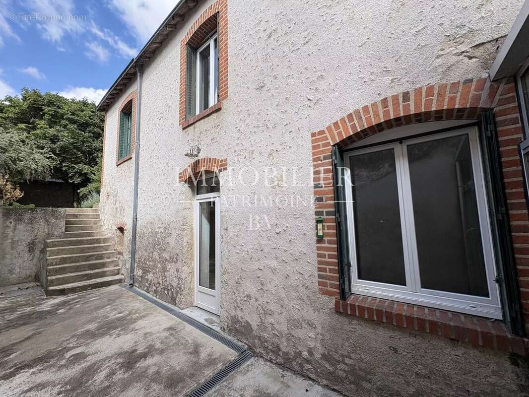Maison de charme rénovée à Suèvres - photo 10