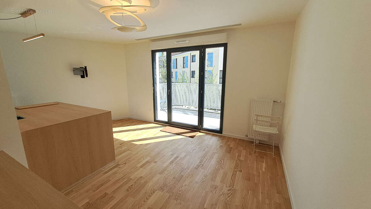 Appartement à SAINT-REMY-LES-CHEVREUSE