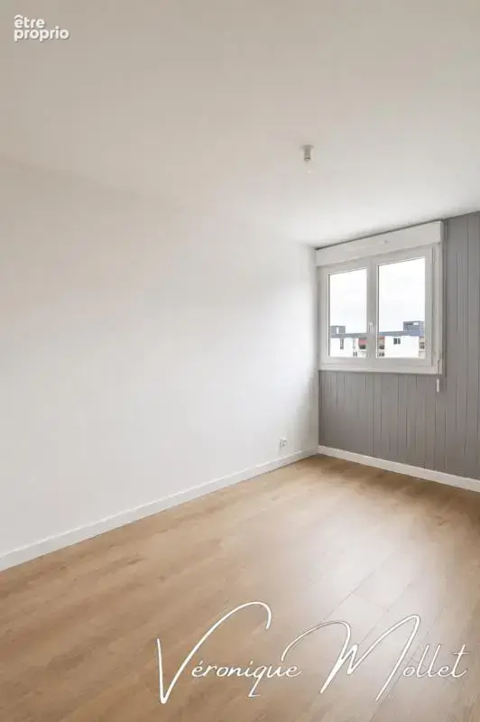 Mérignac – 10e et dernier étage, la vue comme horizon - garage disponible en option - - photo 6