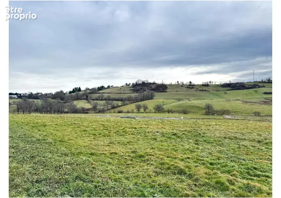 Terrain 916 m² à Aurillac  - photo 2