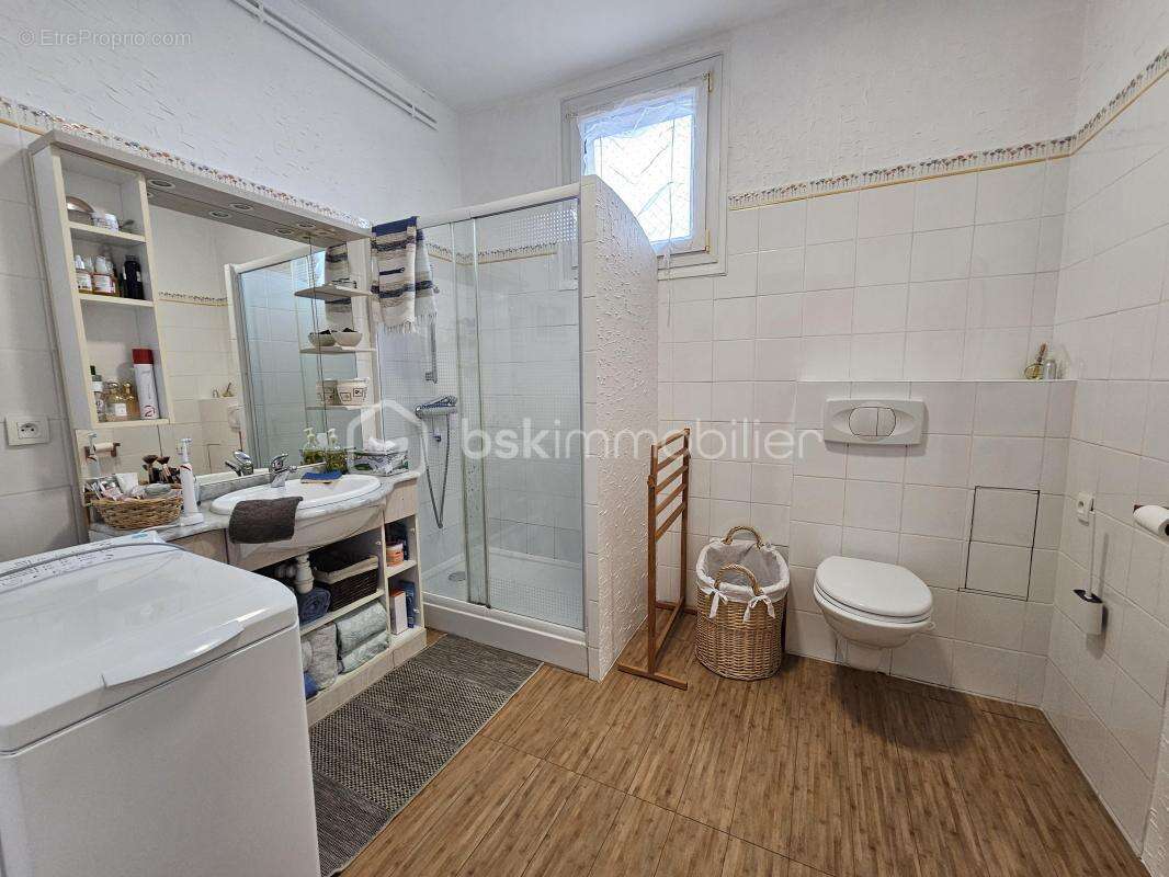 Appartement à LE COTEAU