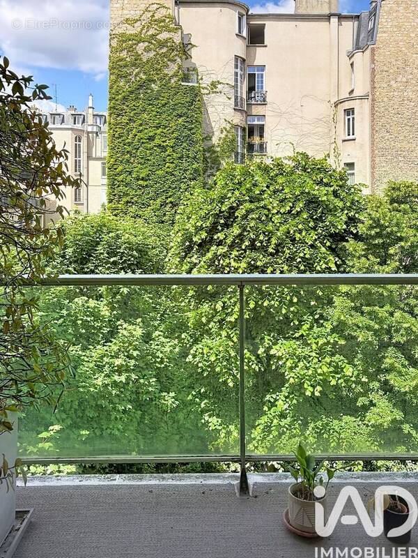 Photo 1 - Appartement à PARIS-16E