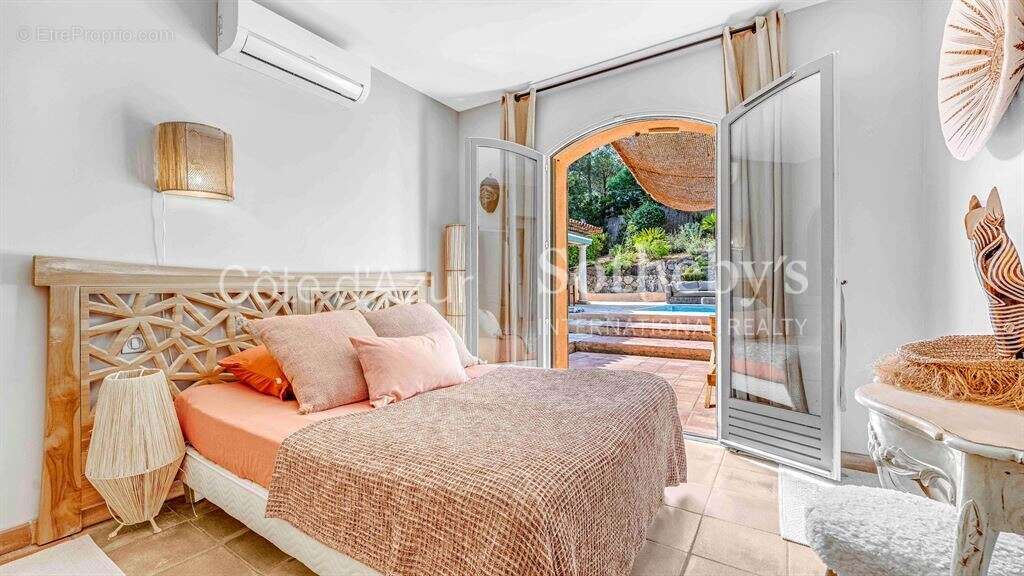 Maison à LA CROIX-VALMER