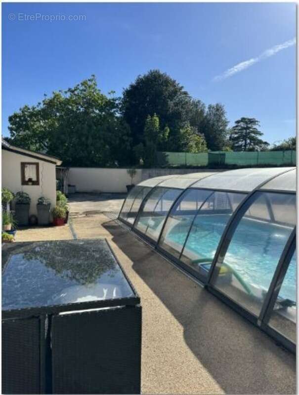 Commerce à CARHAIX-PLOUGUER