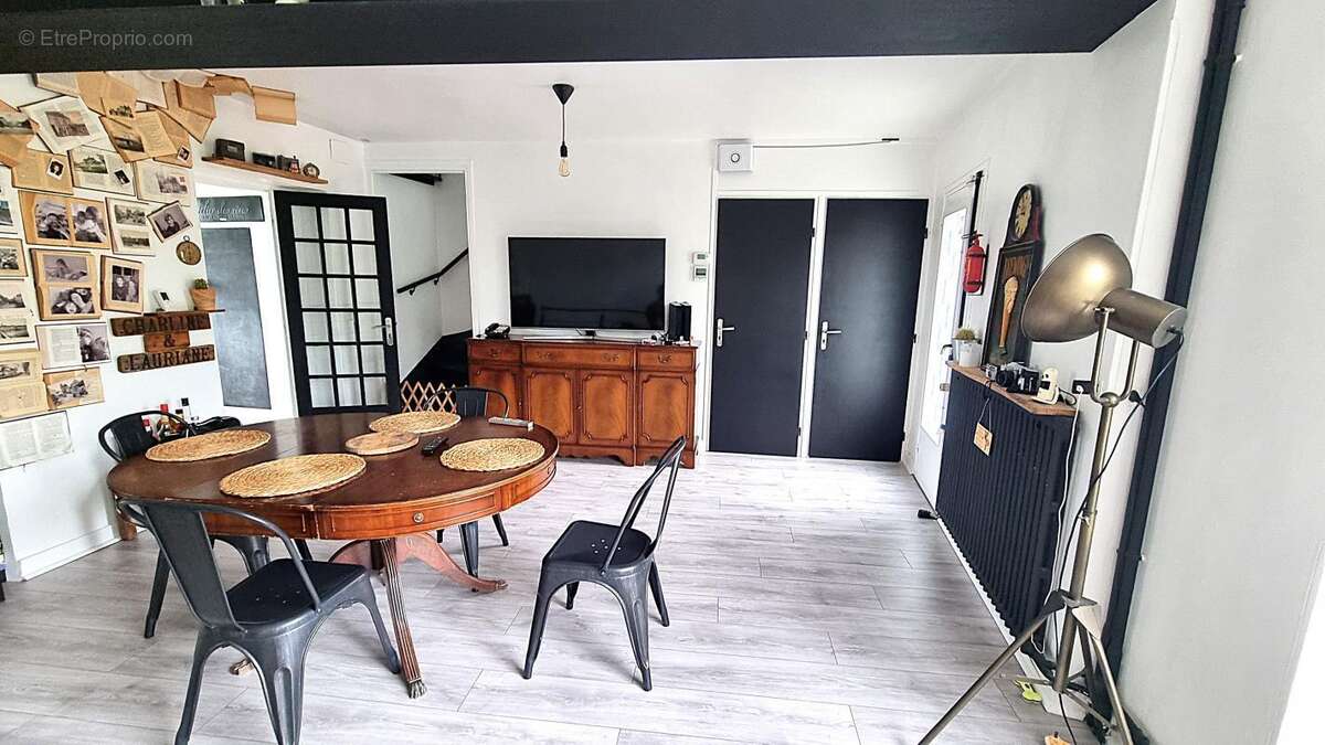 Maison à VILLIERS-ADAM