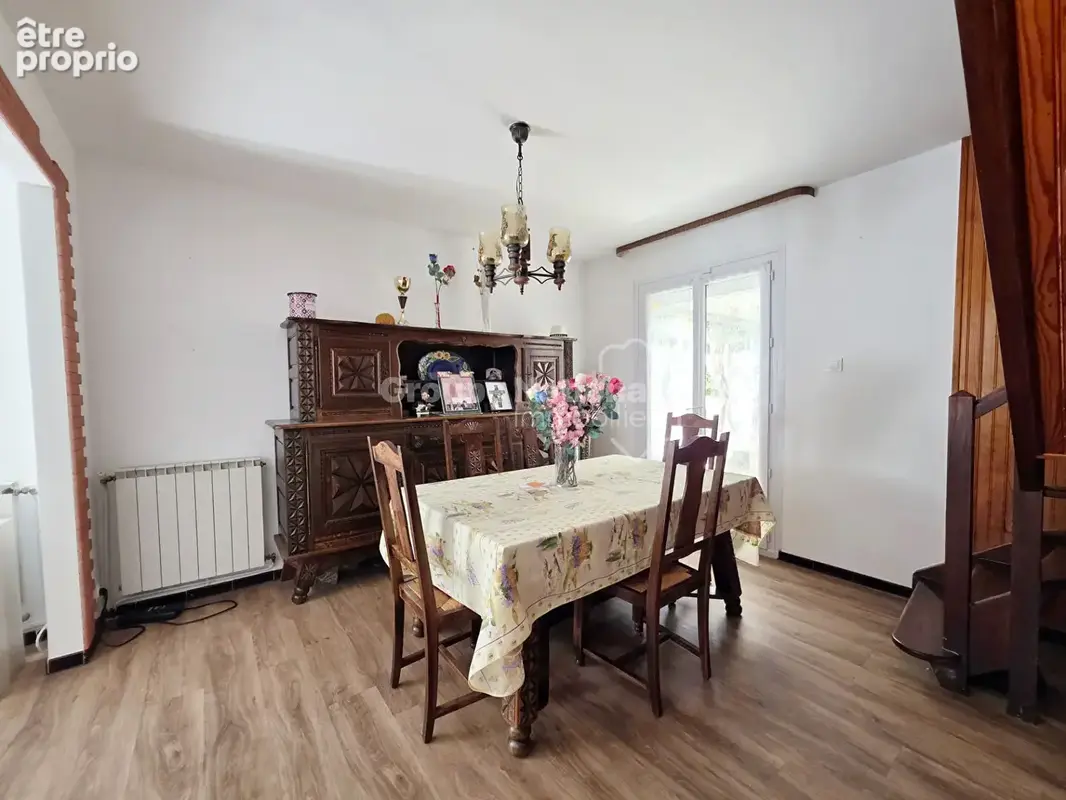 Maison familiale T5 avec jardin et grand garage à Miramas - photo 8