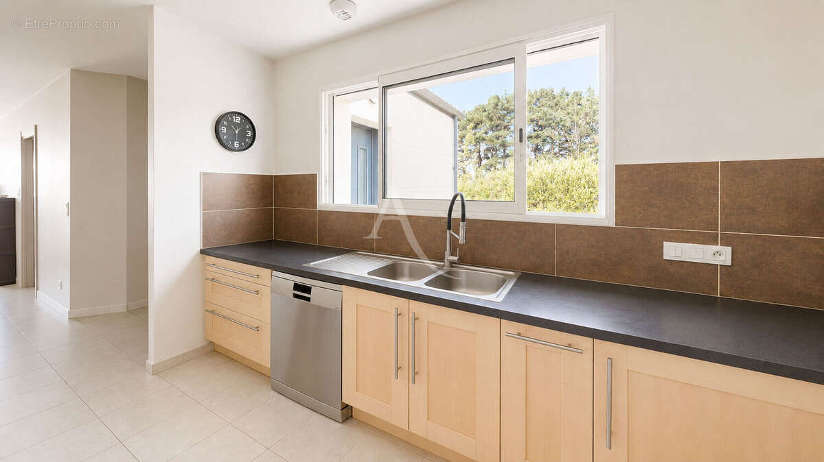 Maison Les Sables D Olonne 5 pièce(s) 109 m2 - photo 5