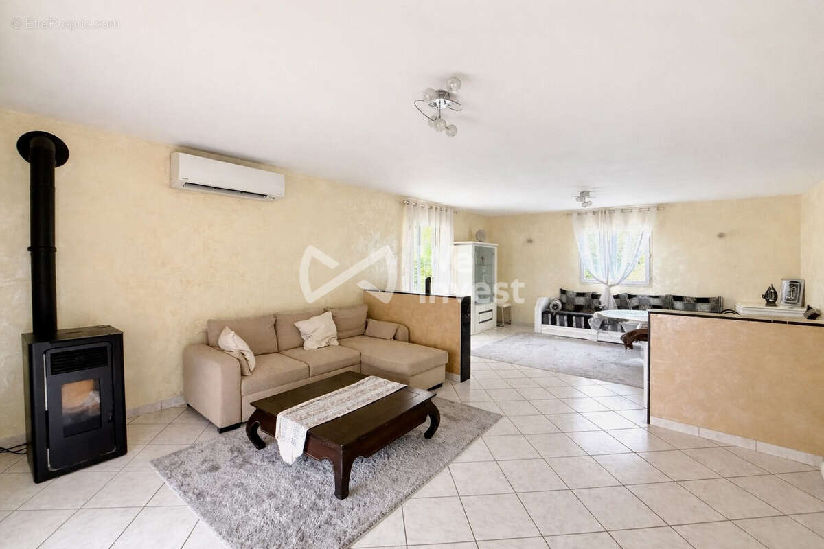 Maison à ESCATALENS