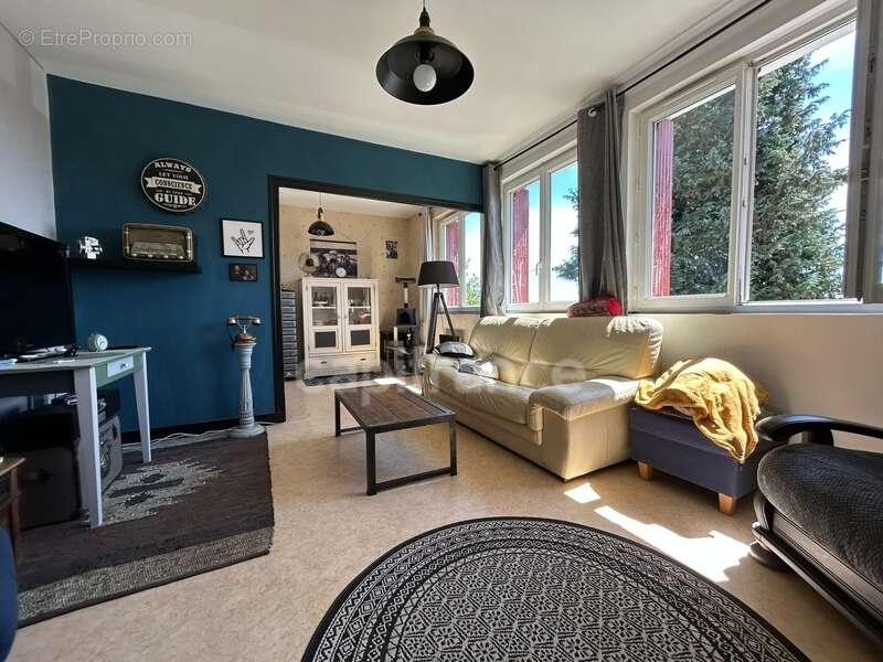 Maison à LANOUAILLE