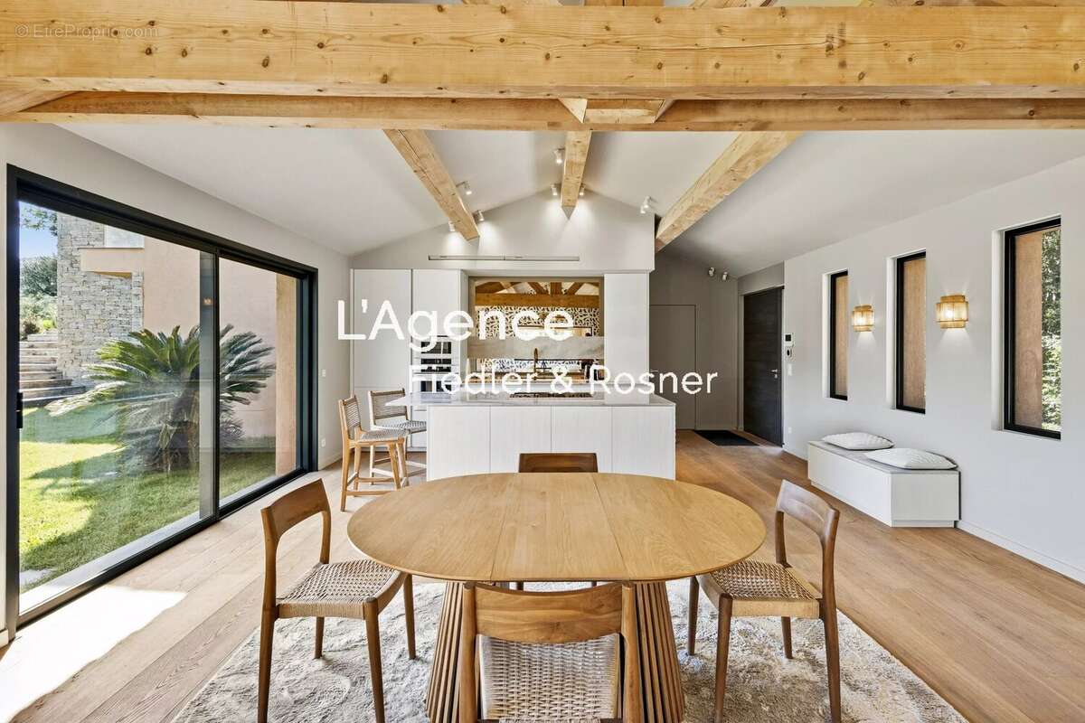 Maison à RAMATUELLE