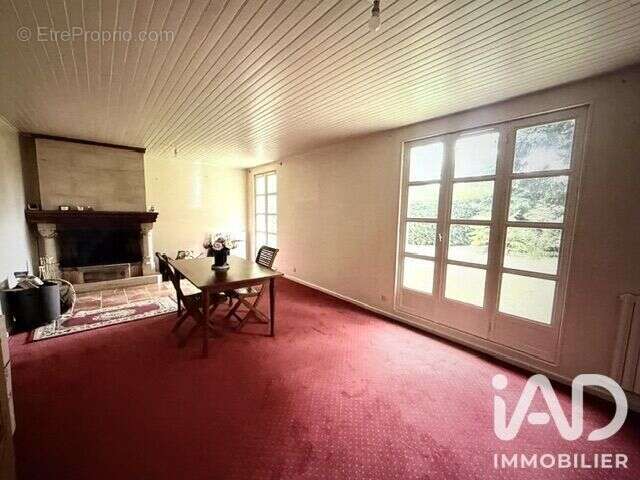 Maison 168 m² à Saint-Pierre-Des-Fleurs  - photo 9