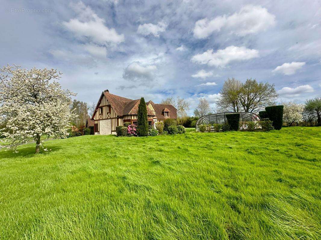 Maison à PONT-L&#039;EVEQUE