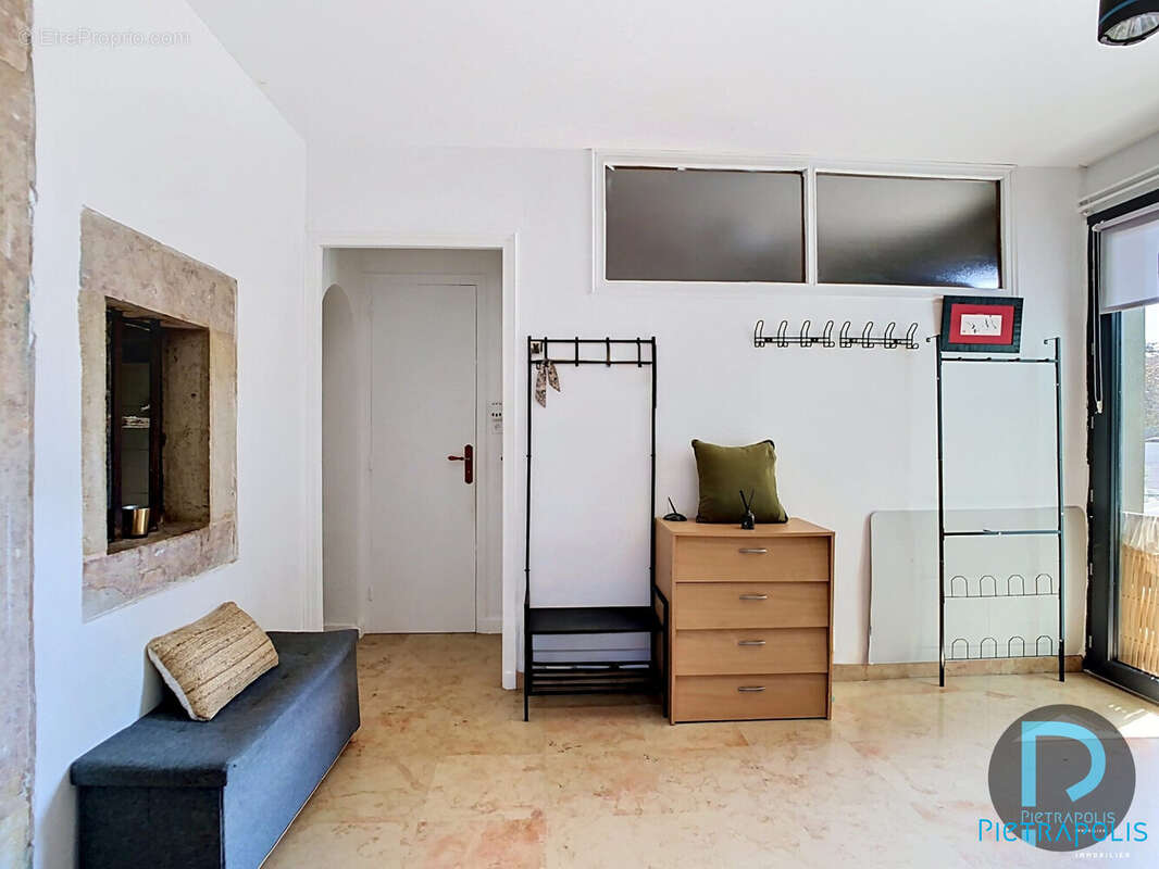 MAISON A VENDRE JASSERON - ENTREE - Maison à JASSERON