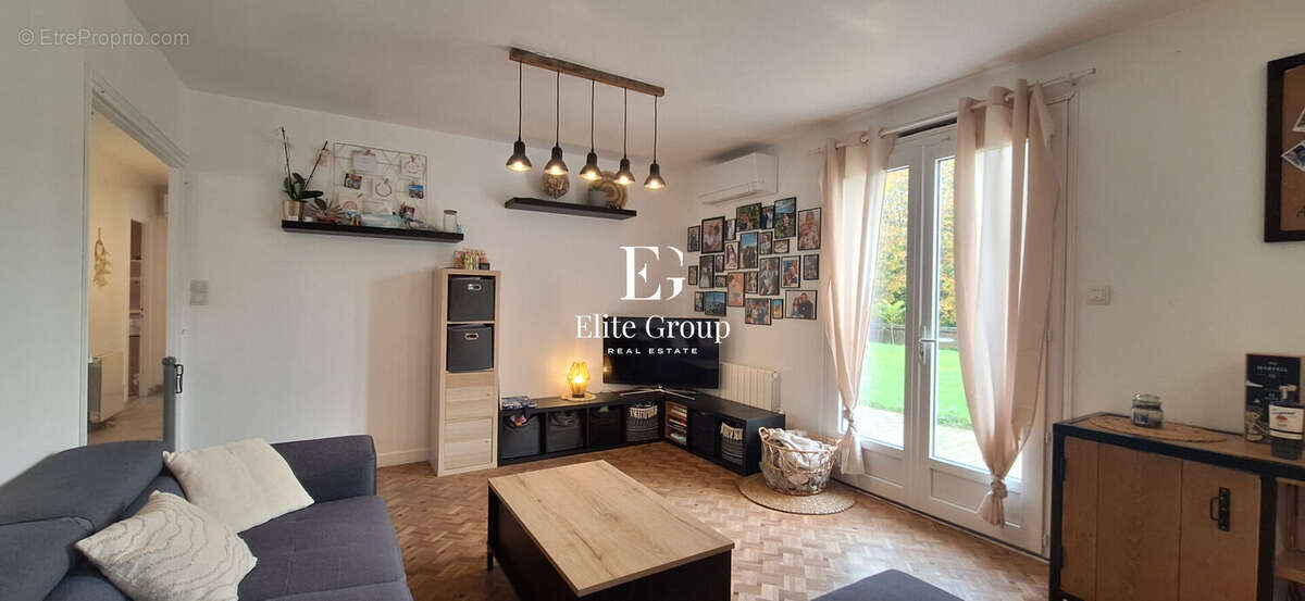 Maison à BARBEZIEUX-SAINT-HILAIRE