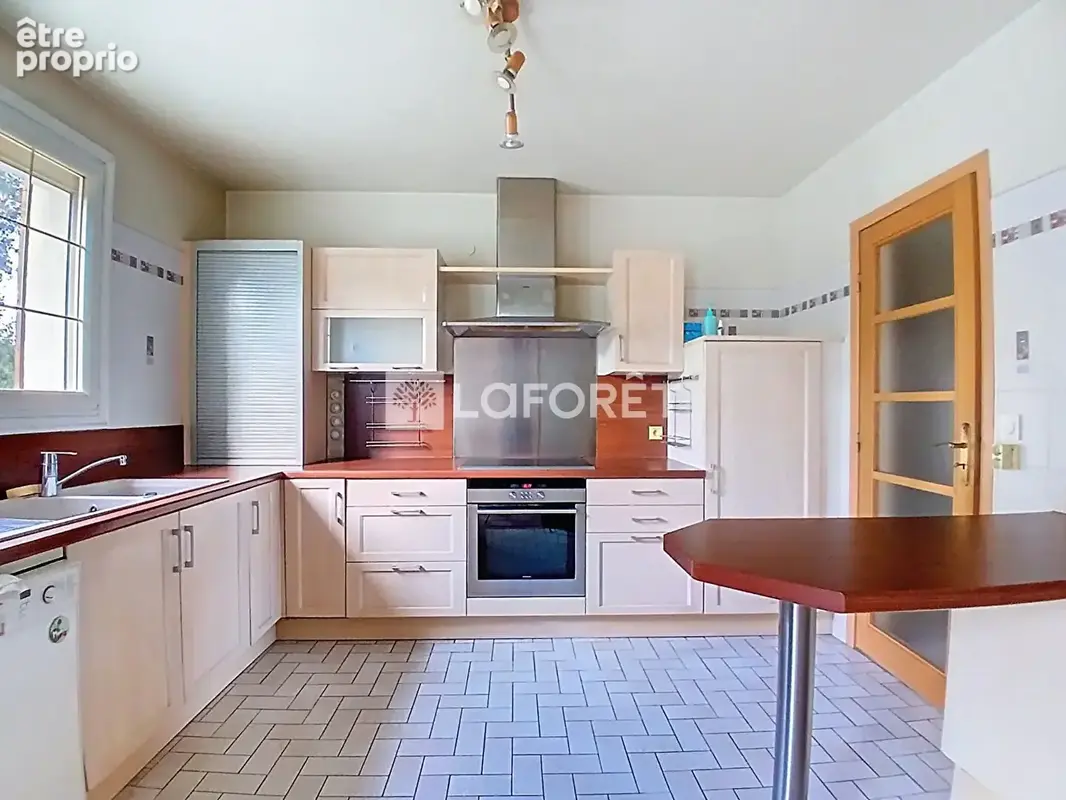 Maison individuelle Linas 4 chambres - 137 m² sur terrain de 437 m² - photo 3