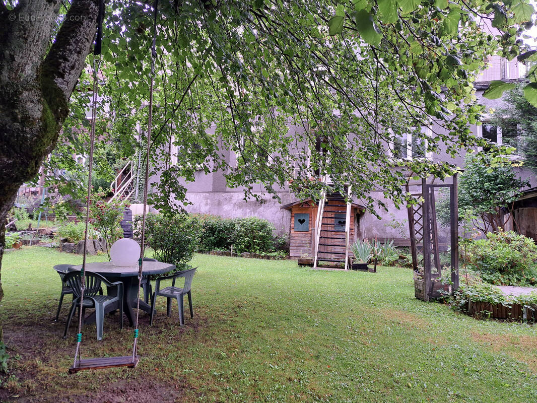 Appartement à LE CHAMBON-SUR-LIGNON