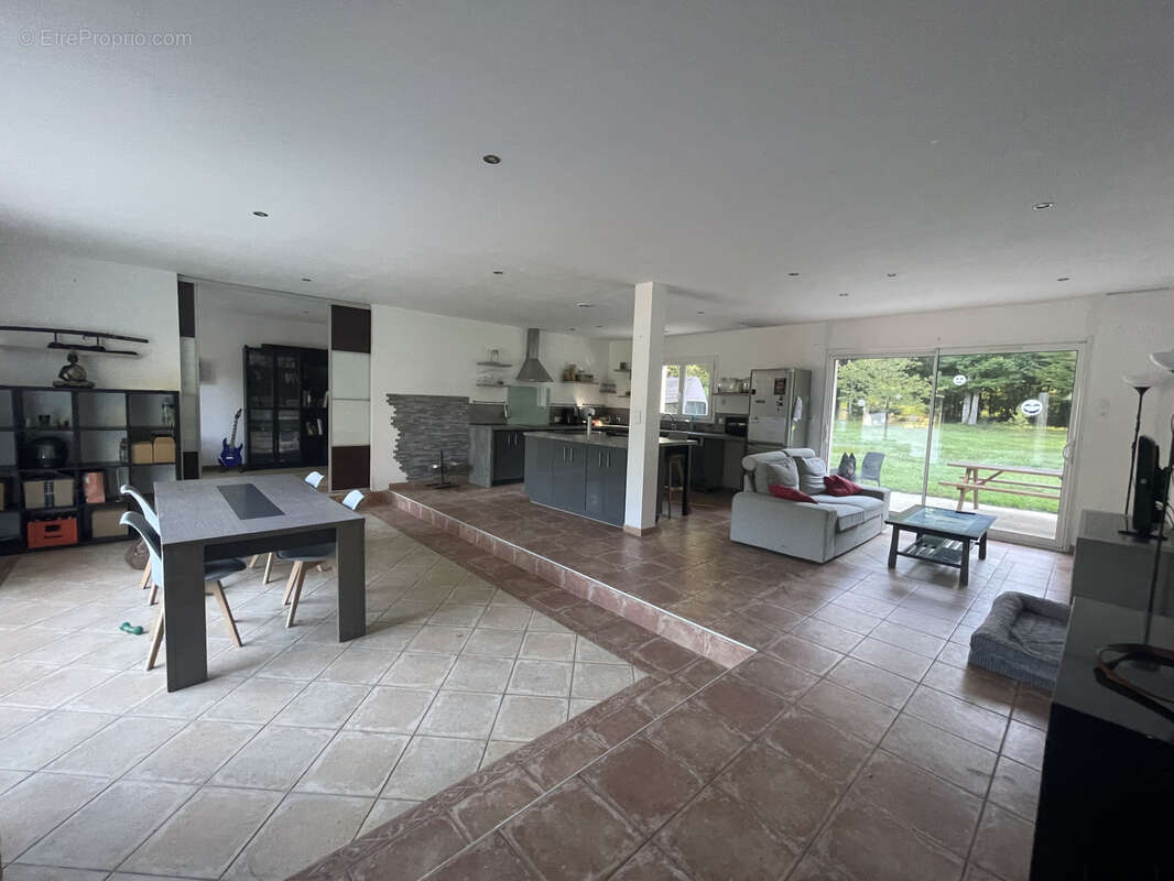 Maison à LA SELLE-EN-HERMOY