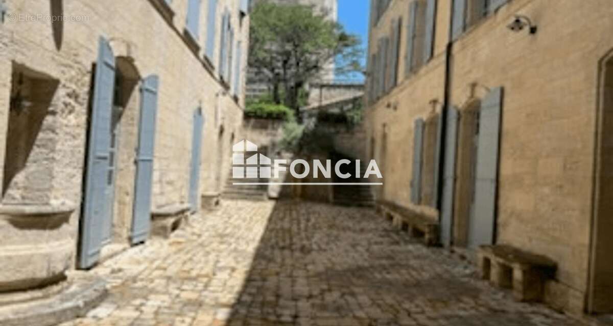 Appartement de Caractère à Uzès Charme et Authenticité au Cœur du Centre Historique d'Uzès - photo 5