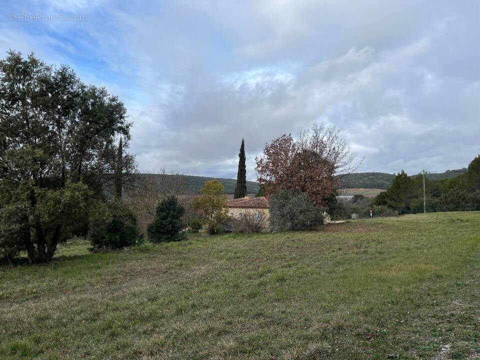 Terrain à BRUE-AURIAC