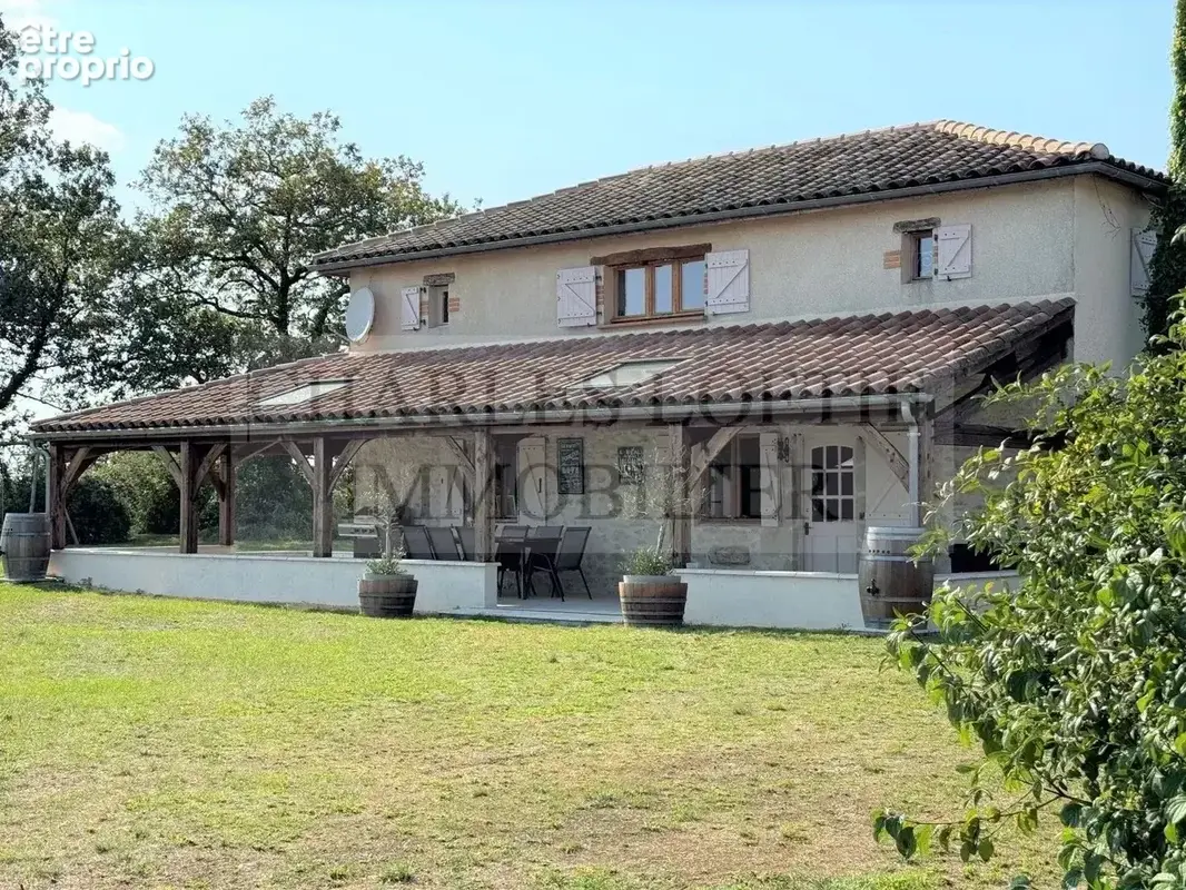 Superbes vues et joli emplacement pour cette maison en pierre, rénovée - photo 6