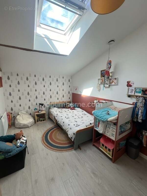 Maison à vendre 5 pièces MORTAGNE SUR SEVRE (85) - photo 9
