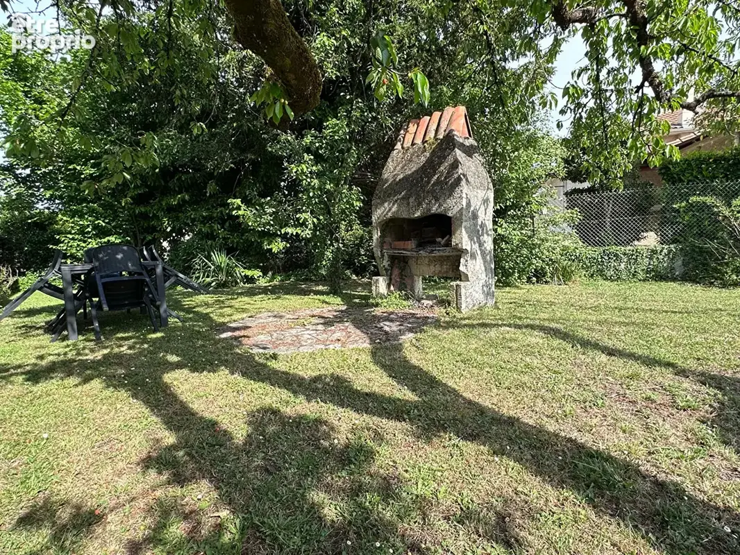 Immeuble de rapport ou maison familiale 240 m2 - 4 logements à La Couronne - photo 9