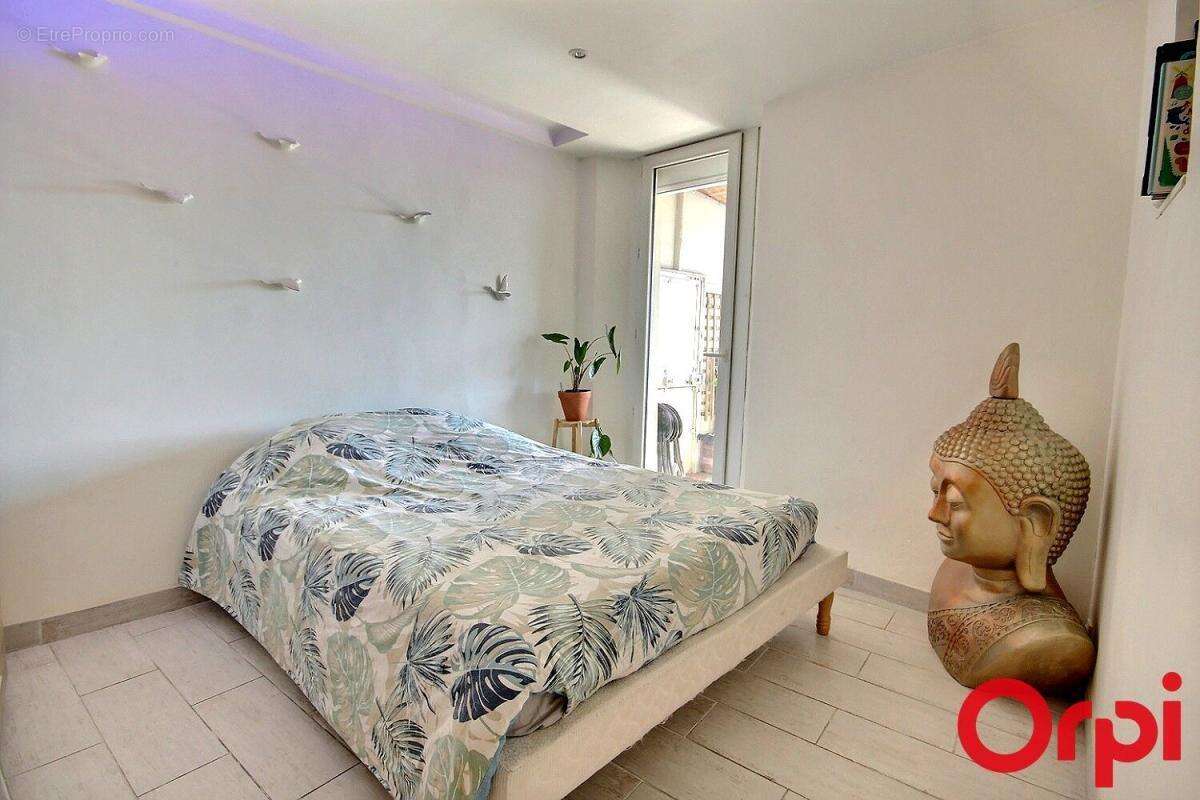Appartement T3  en duplex - Terrasse - Vue mer - 13016 Marseille - photo 6