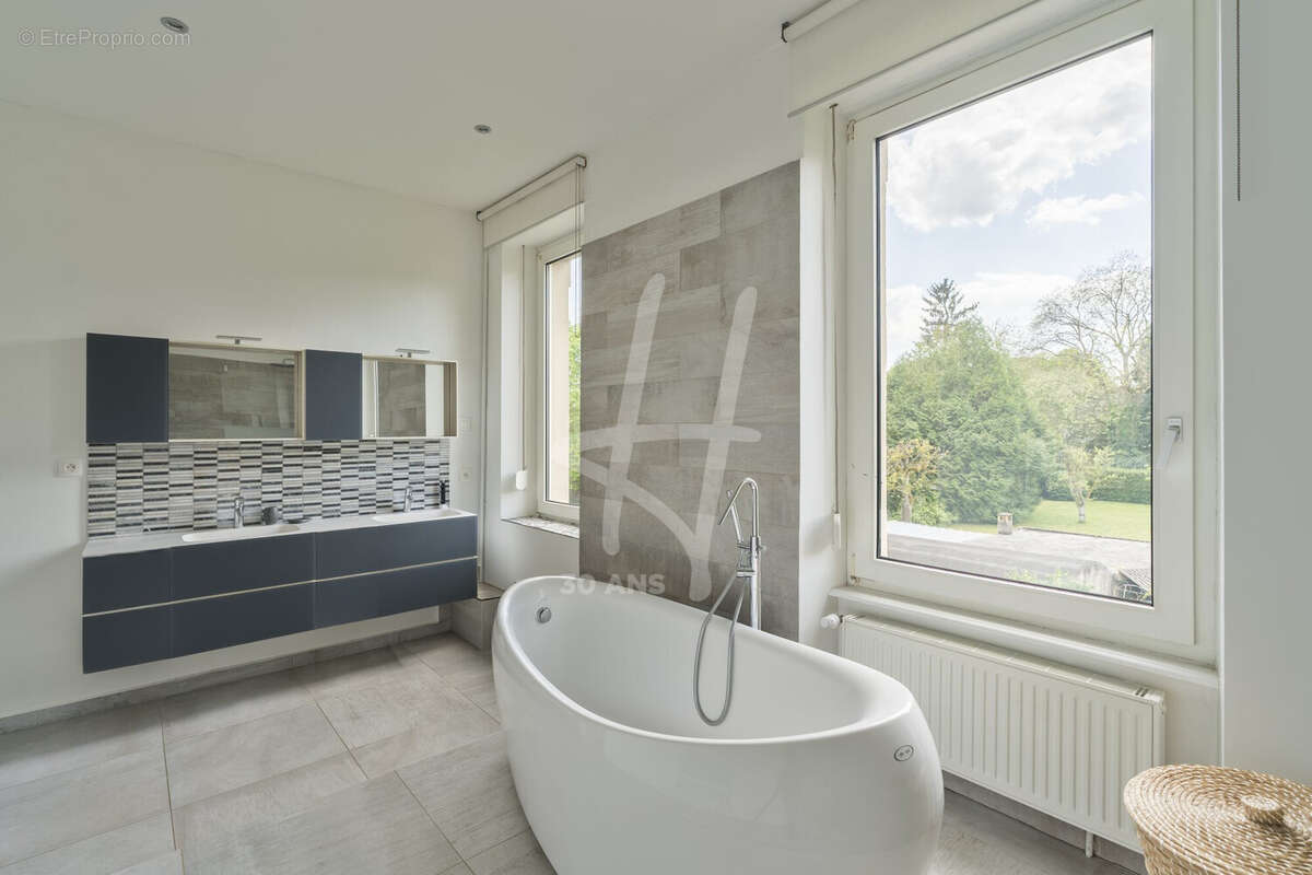 Maison 200 m² à Thionville  - photo 6