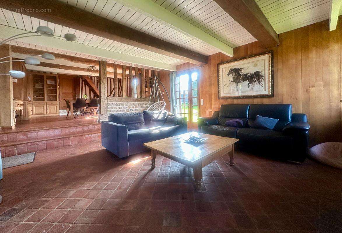 Maison à PONT-L&#039;EVEQUE