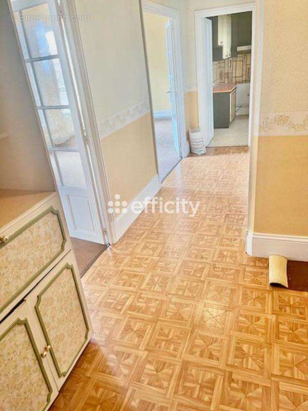 Appartement à THIERS