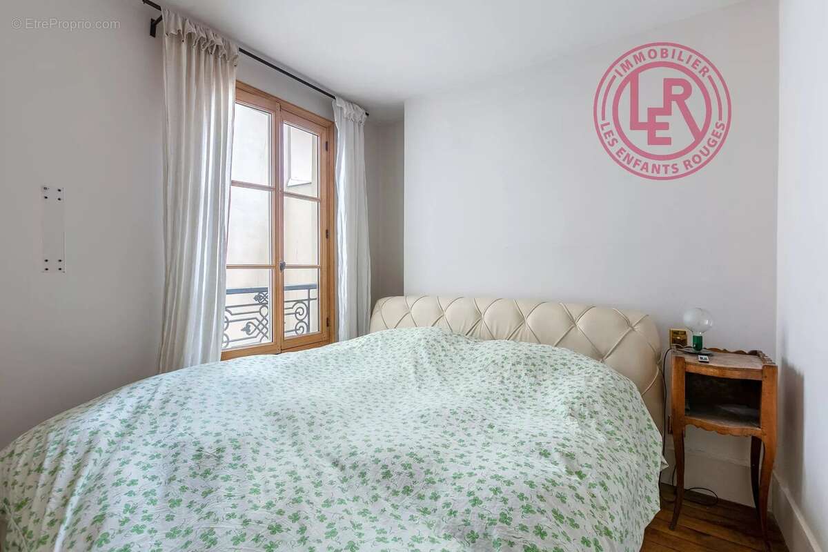 Appartement à PARIS-3E