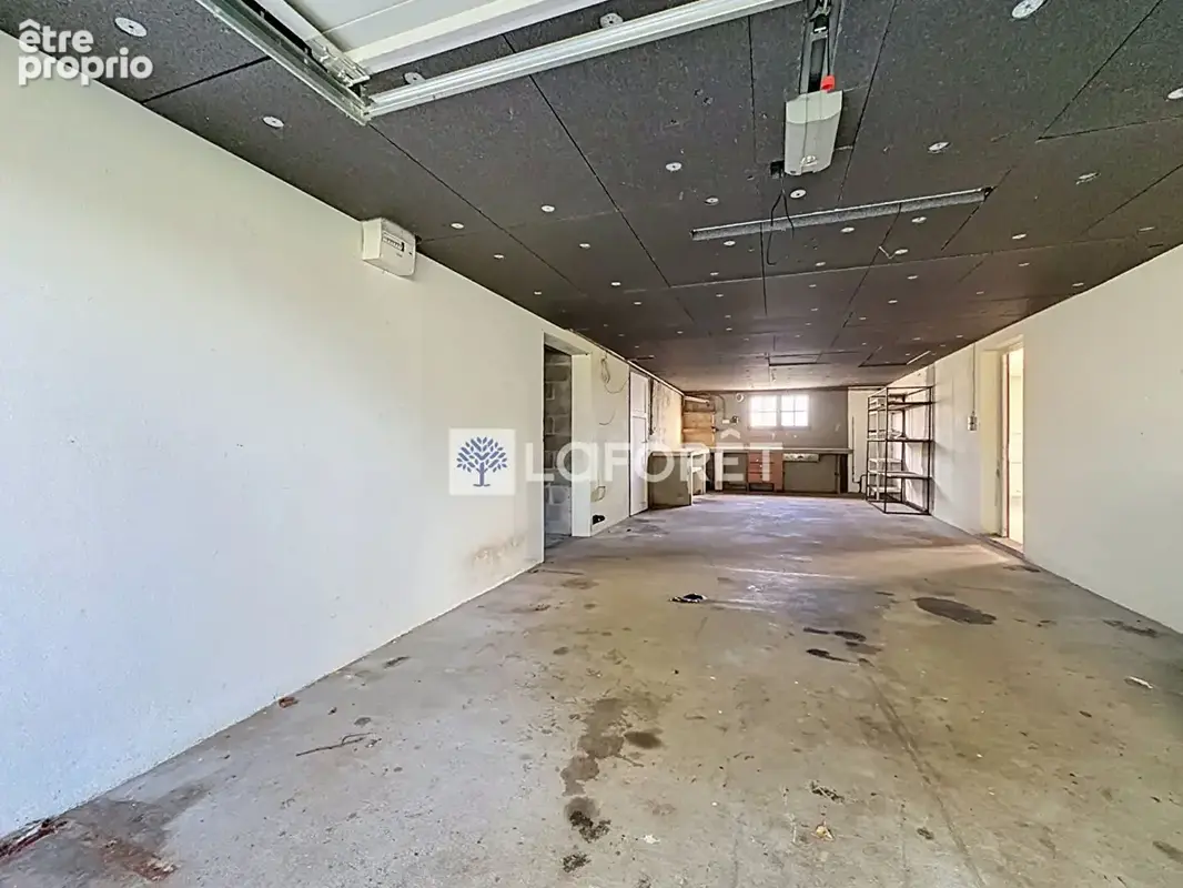Maison avec beau potentiel, 4 chambres et double garage - La Peyratte - photo 19