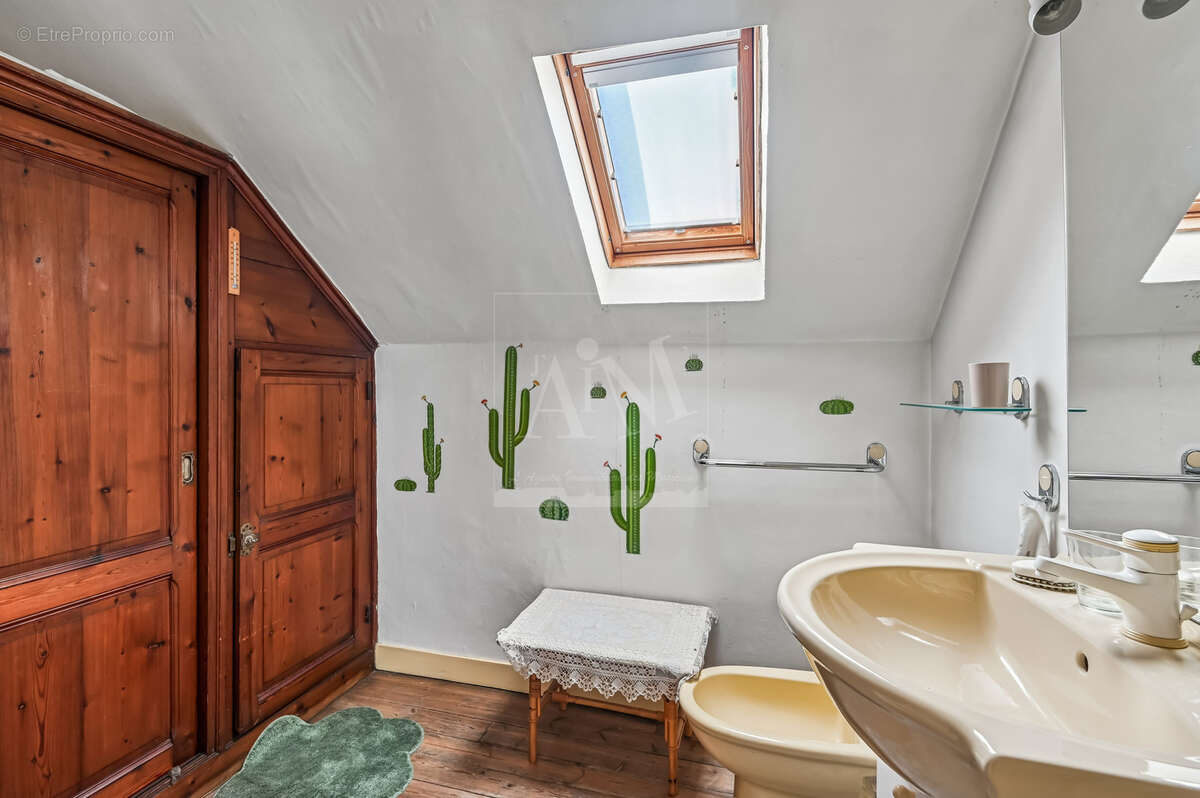 Maison à NANTERRE