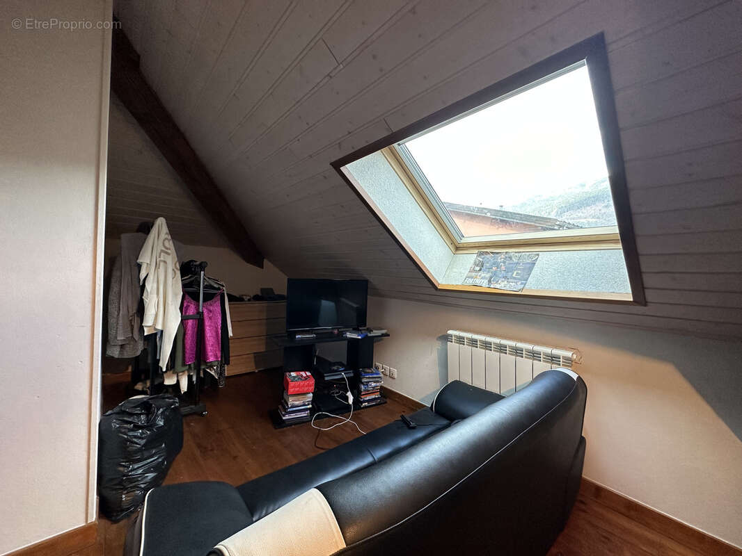 Maison à SAINT-ETIENNE-DE-CUINES