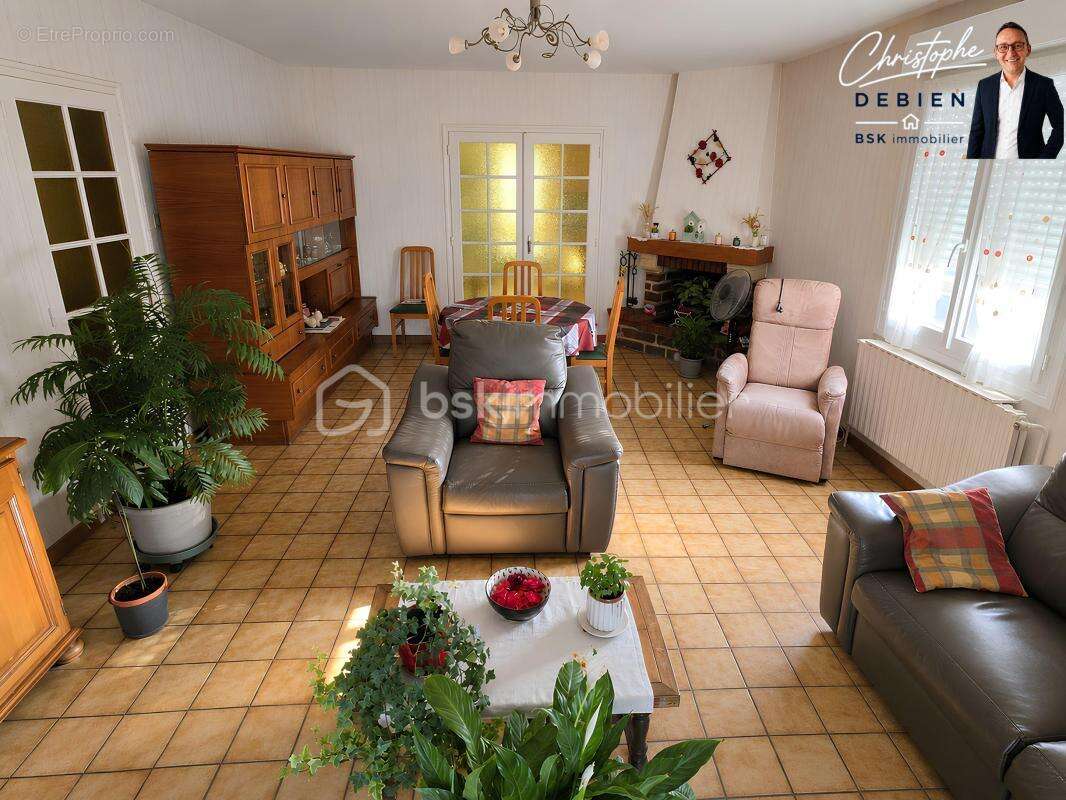 Exclusivité – maison familiale 124 m² – 4 chambres – sous-sol complet – terrain 1 113 m² – à 3 minutes de saint-martin-des-noyer - photo 3