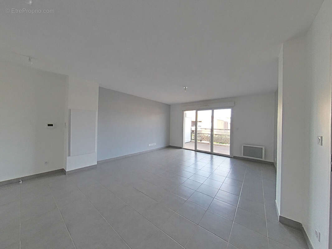 Appartement à LE LUC