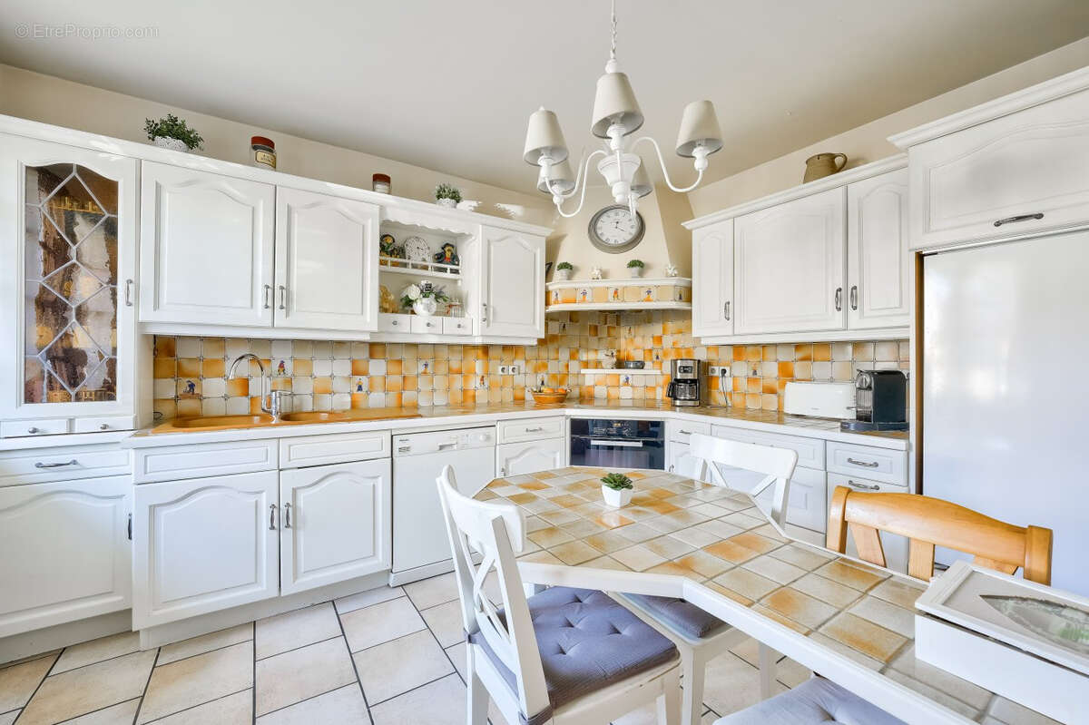 Maison à VIRY-CHATILLON