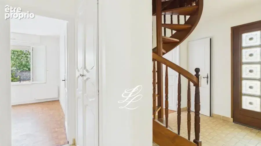 Maison 78 m² à Le Mans  - photo 332