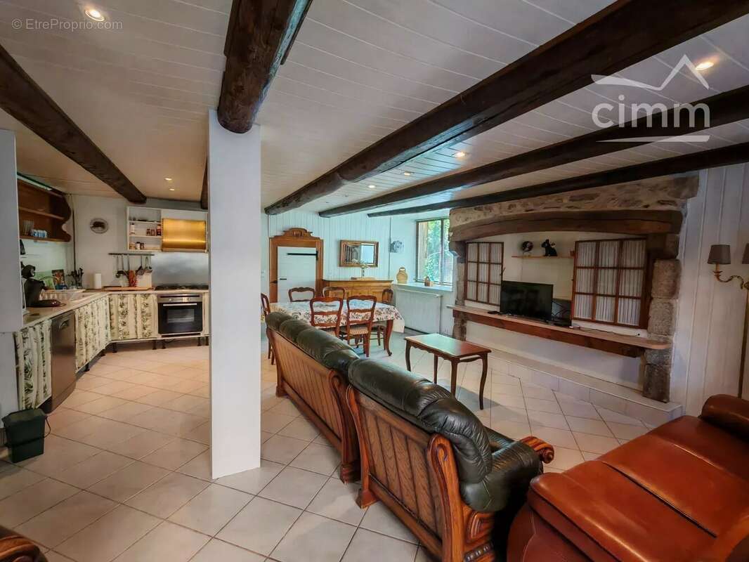 Maison à CHAMPETIERES