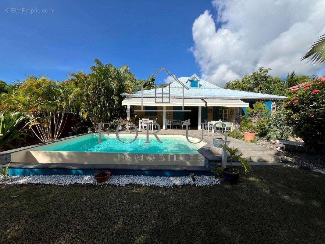 Maison à SAINTE-ANNE