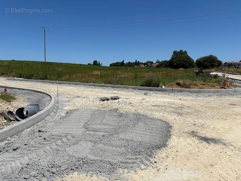 Terrain à BIDACHE