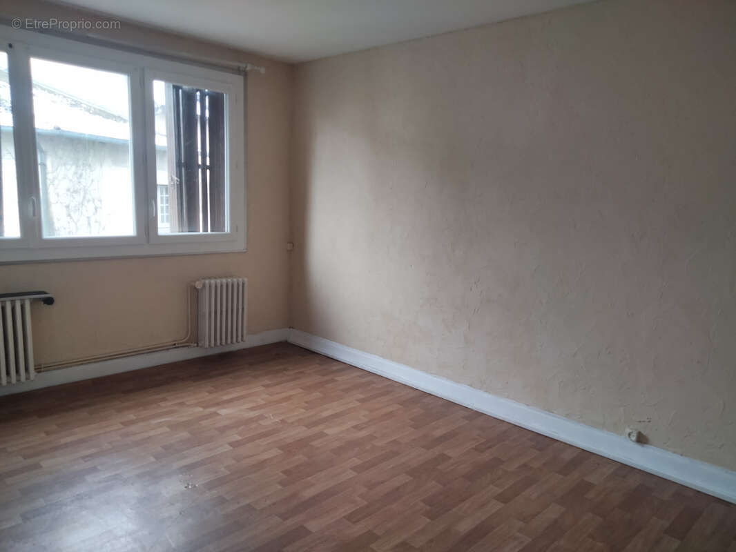 Appartement à DECIZE