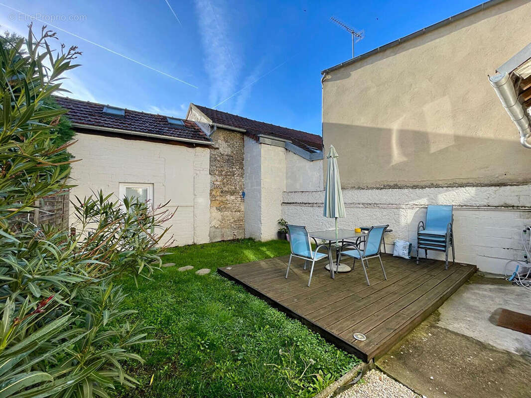 Maison à BENNECOURT