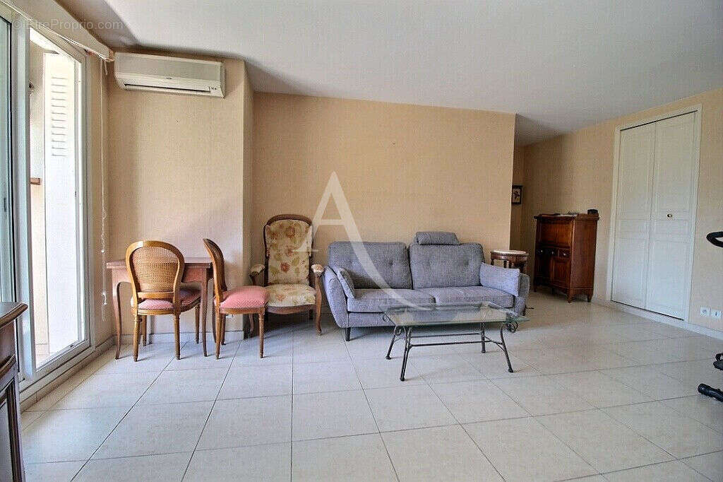 Exclusivite marseille 9 - secteur mazargues ? traverse du puits - appartement 2 chambres - traversant - lumineux - calme absolu  - photo 12