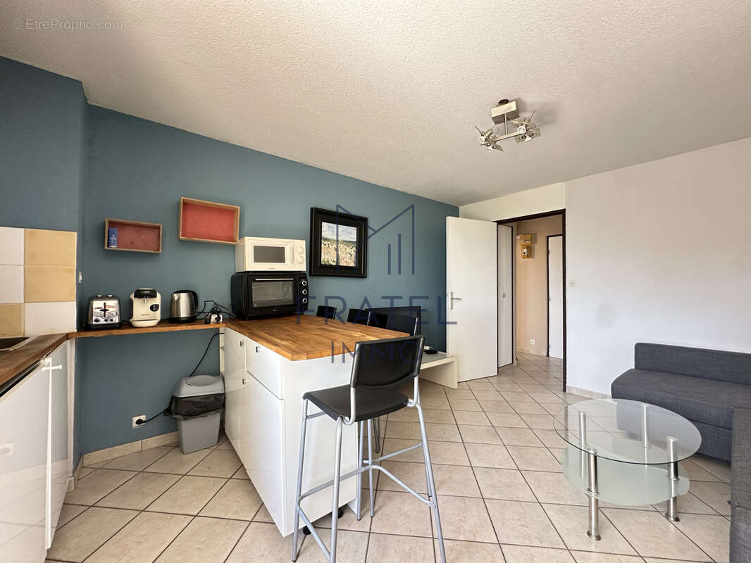 Appartement à MAUGUIO